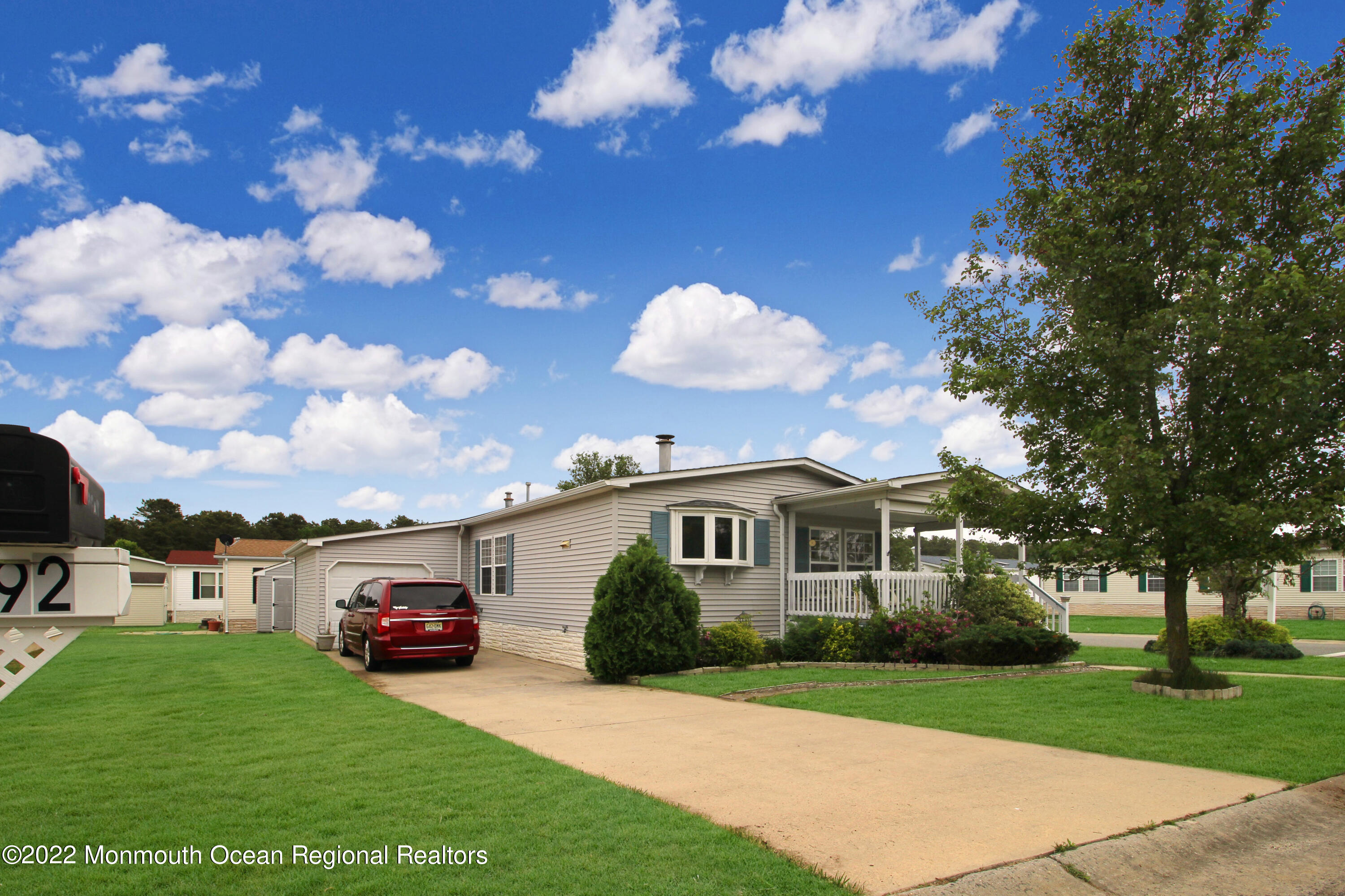 92 Pine Ridge Boulevard Whiting, NJ 08759 - Photo 9 of 10 11 Front4