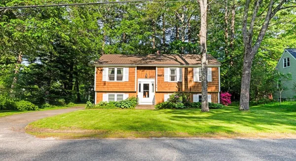 $399,900 | 57 Barrows Drive, Topsham, ME 04086