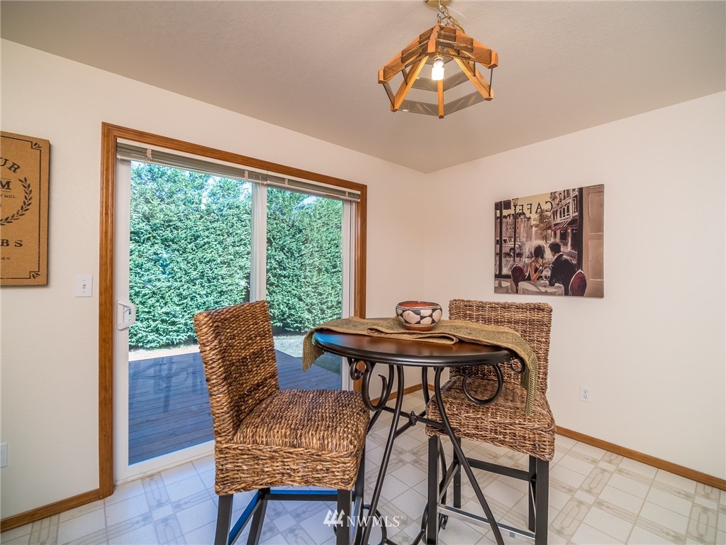 22304 Brier Road Brier, WA 98036 - Photo 13 of 25 Gallery Image 13