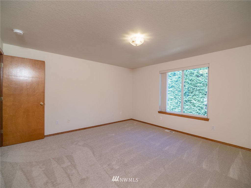 22304 Brier Road Brier, WA 98036 - Photo 21 of 25 Gallery Image 21