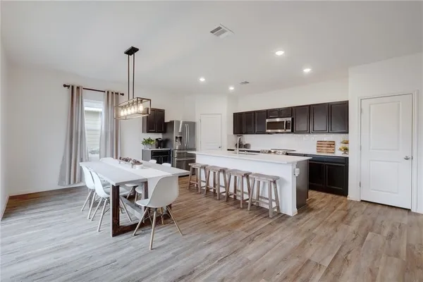 $1,800 | 910 Bunton Reserve Boulevard, Kyle, TX 78640
