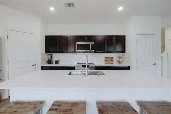 $1,800 | 910 Bunton Reserve Boulevard, Kyle, TX 78640