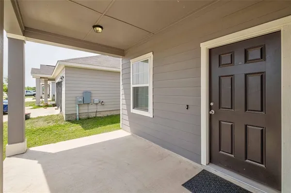 $1,800 | 910 Bunton Reserve Boulevard, Kyle, TX 78640