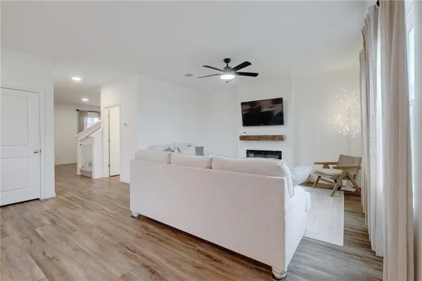 $1,800 | 910 Bunton Reserve Boulevard, Kyle, TX 78640