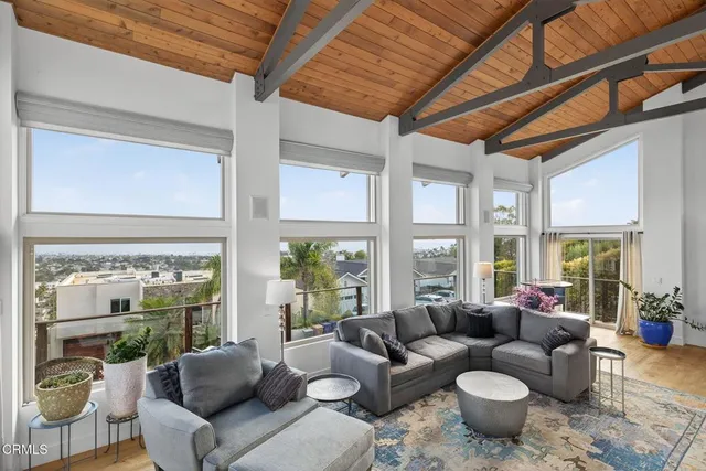 $2,275,000 | 1871 Terrace Drive, Ventura, CA 93001