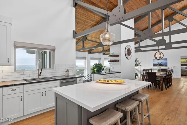 $2,275,000 | 1871 Terrace Drive, Ventura, CA 93001