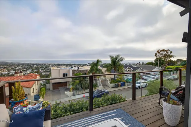$2,275,000 | 1871 Terrace Drive, Ventura, CA 93001