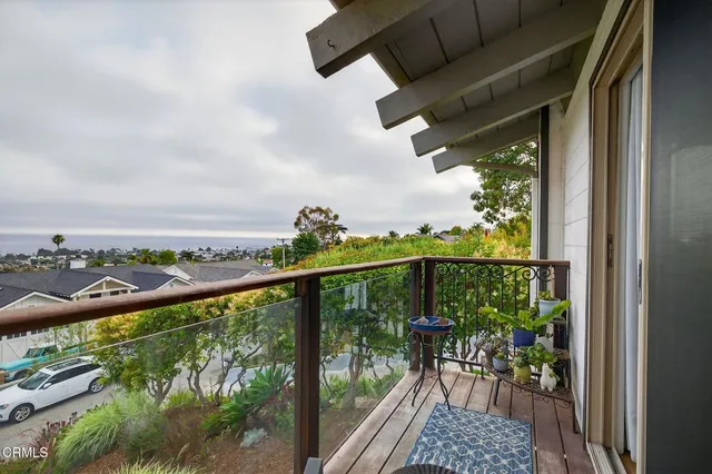 $2,275,000 | 1871 Terrace Drive, Ventura, CA 93001