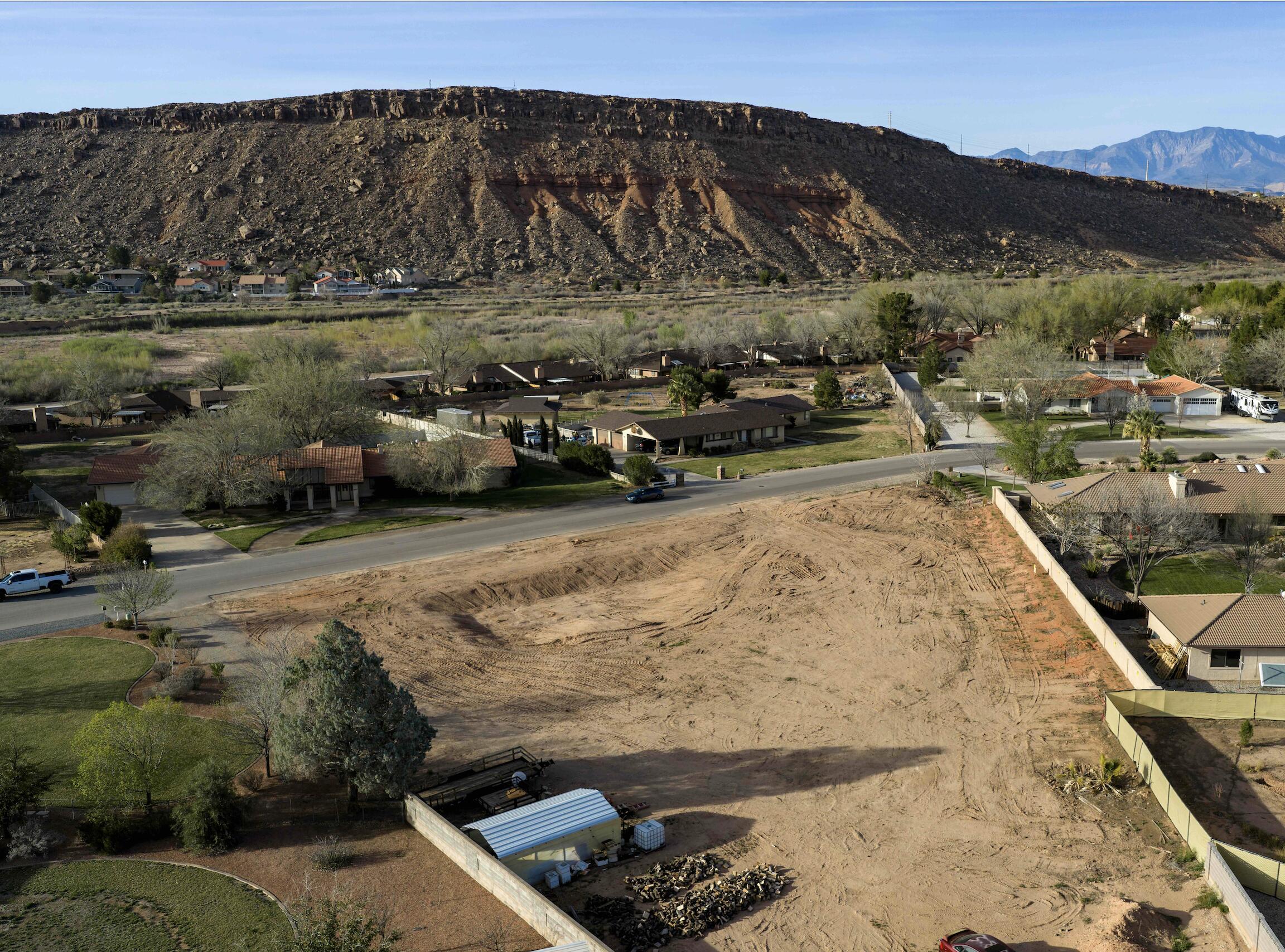 Undisclosed Address St. George, UT 84790 - Photo 2 of 7 Sugar Leo 0401 - Small