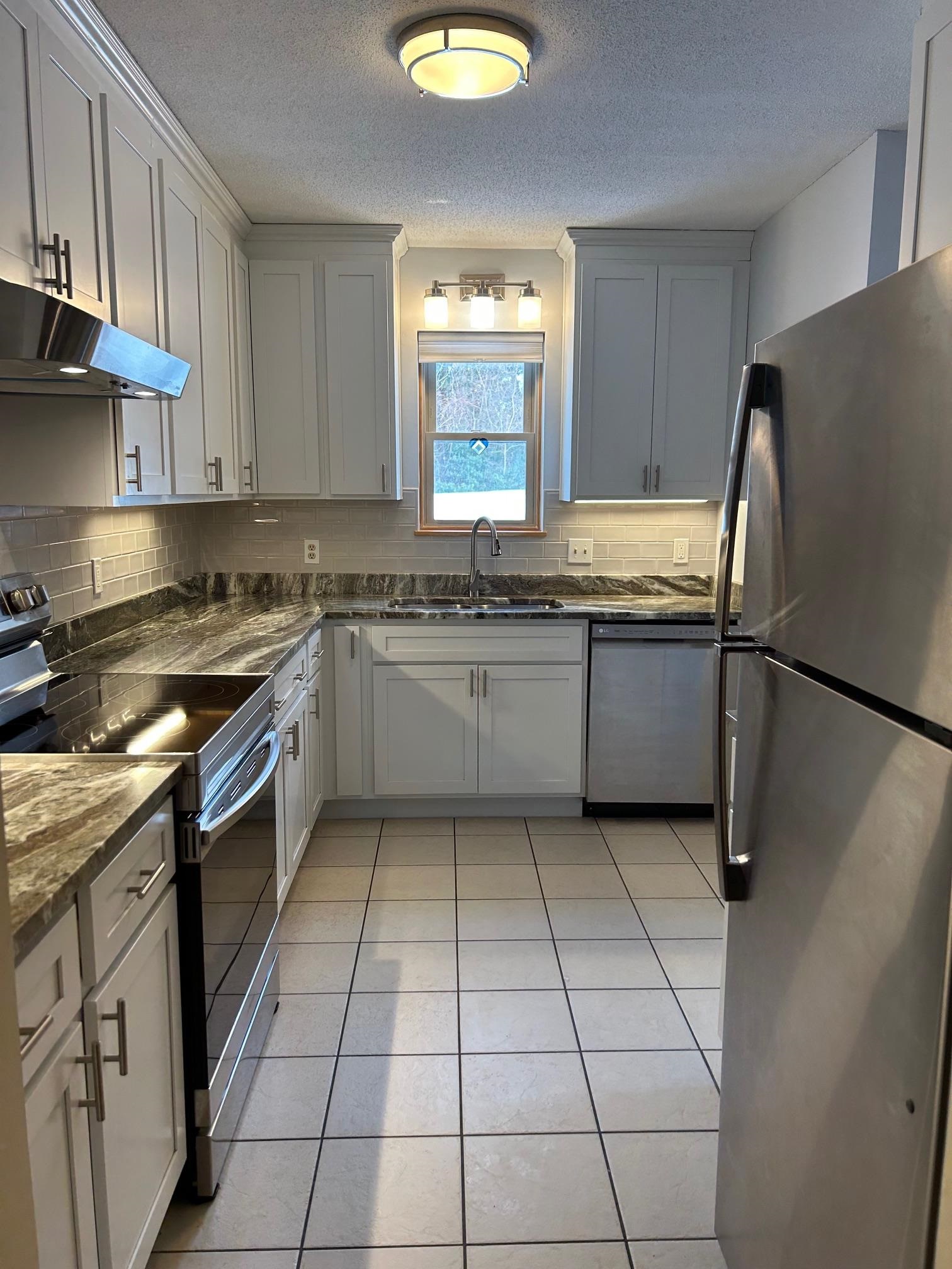 8 Hideaway Lane, Unit 8 Williston, VT 05495 - Photo 12 of 31