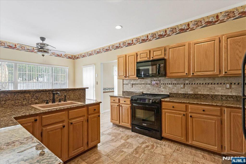 23 Crescent Road Old Bridge, NJ 08857 - Photo 8 of 41 Gallery Image 8