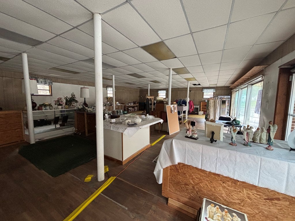 8315 Lovers Gap Road Vansant, VA 24656 - Photo 28 of 31 Gallery Image 28