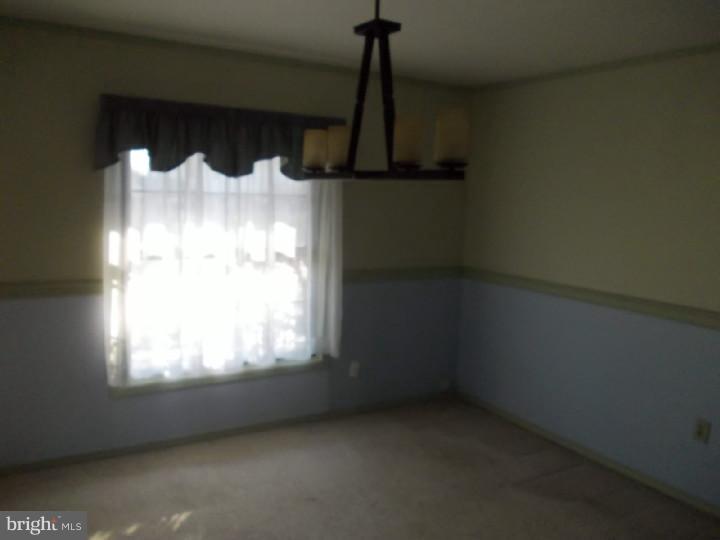 15 Tweed Road Levittown, PA 19056 - Photo 13 of 25