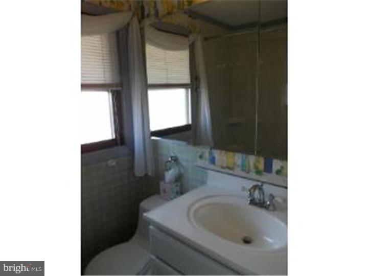 15 Tweed Road Levittown, PA 19056 - Photo 18 of 25
