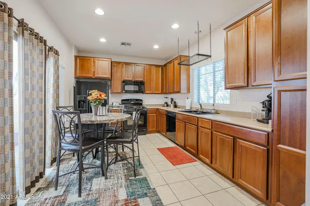 $3,000 | 21925 North 103rd Lane, Unit 433, Peoria, AZ 85383
