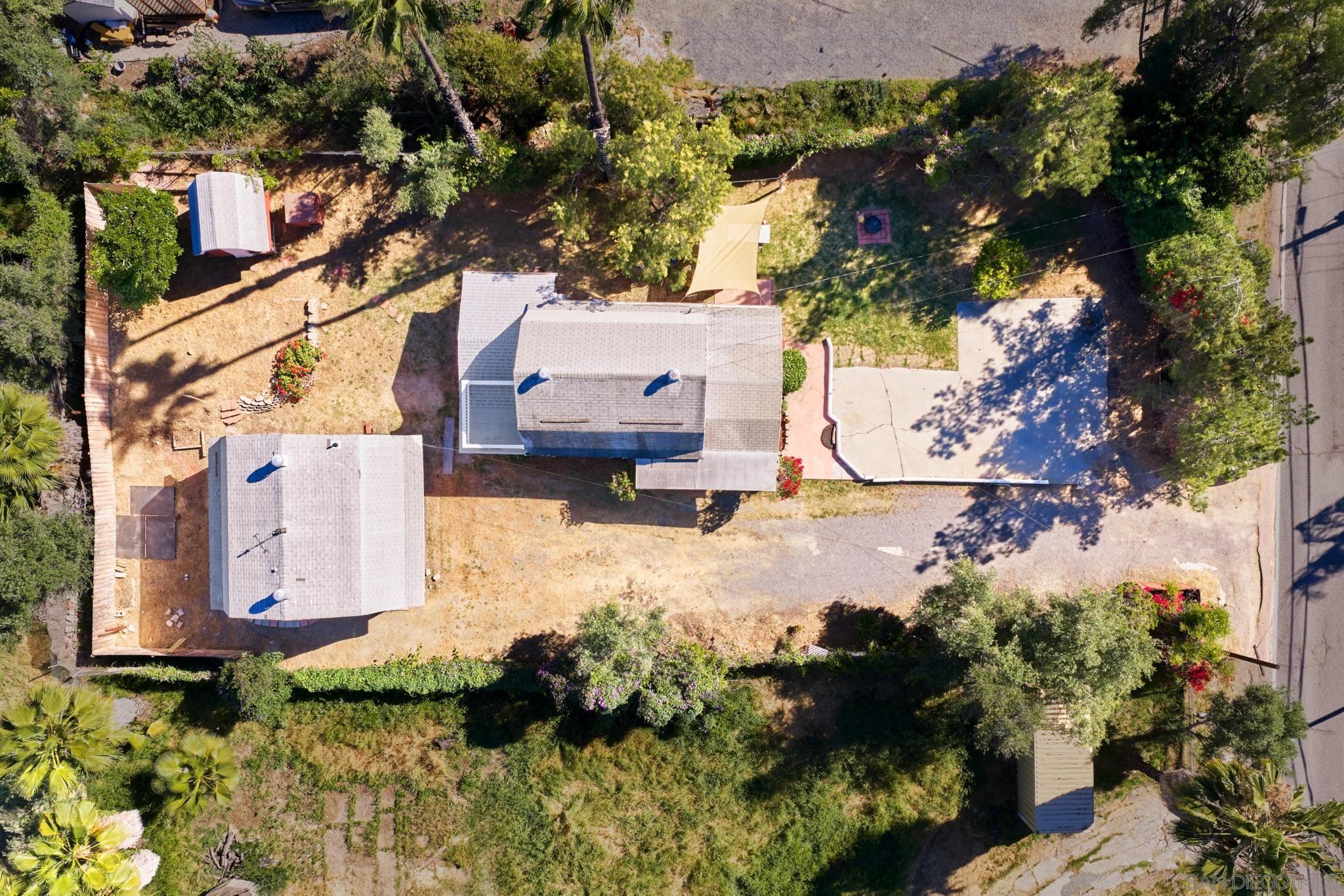 3043 Helix Street Spring Valley, CA 91977 - Photo 5 of 20