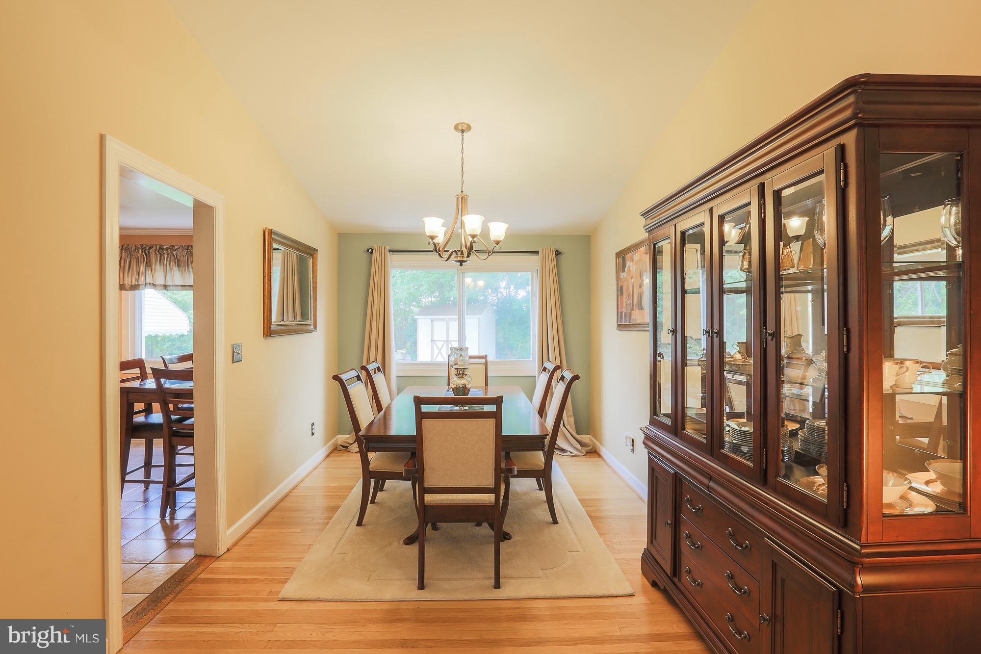 3229 Southgreen Road Baltimore, MD 21244 - Photo 7 of 27 Dining Room