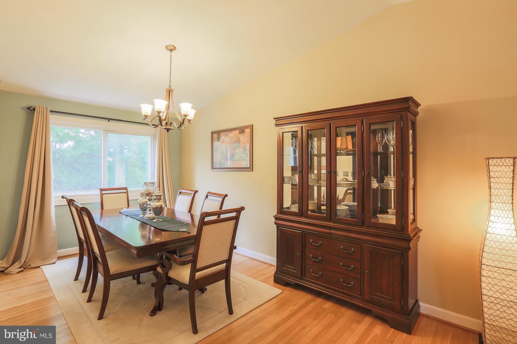 3229 Southgreen Road Baltimore, MD 21244 - Photo 8 of 27 Dining Room