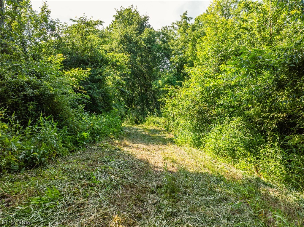 East Wheeling Road Zanesville, OH 43701 - Photo 23 of 38