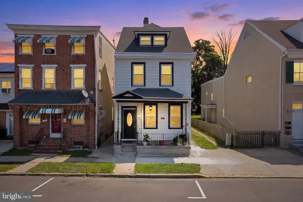 $399,900 | 225 Stacy Street, Burlington, NJ 08016