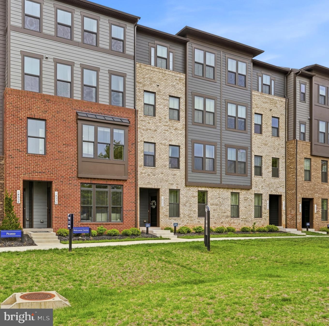 14538 George Carter Way, Unit 287 Chantilly, VA 20151 - Photo 2 of 87 2 Level TH Style Condo_Third & Fourth Level