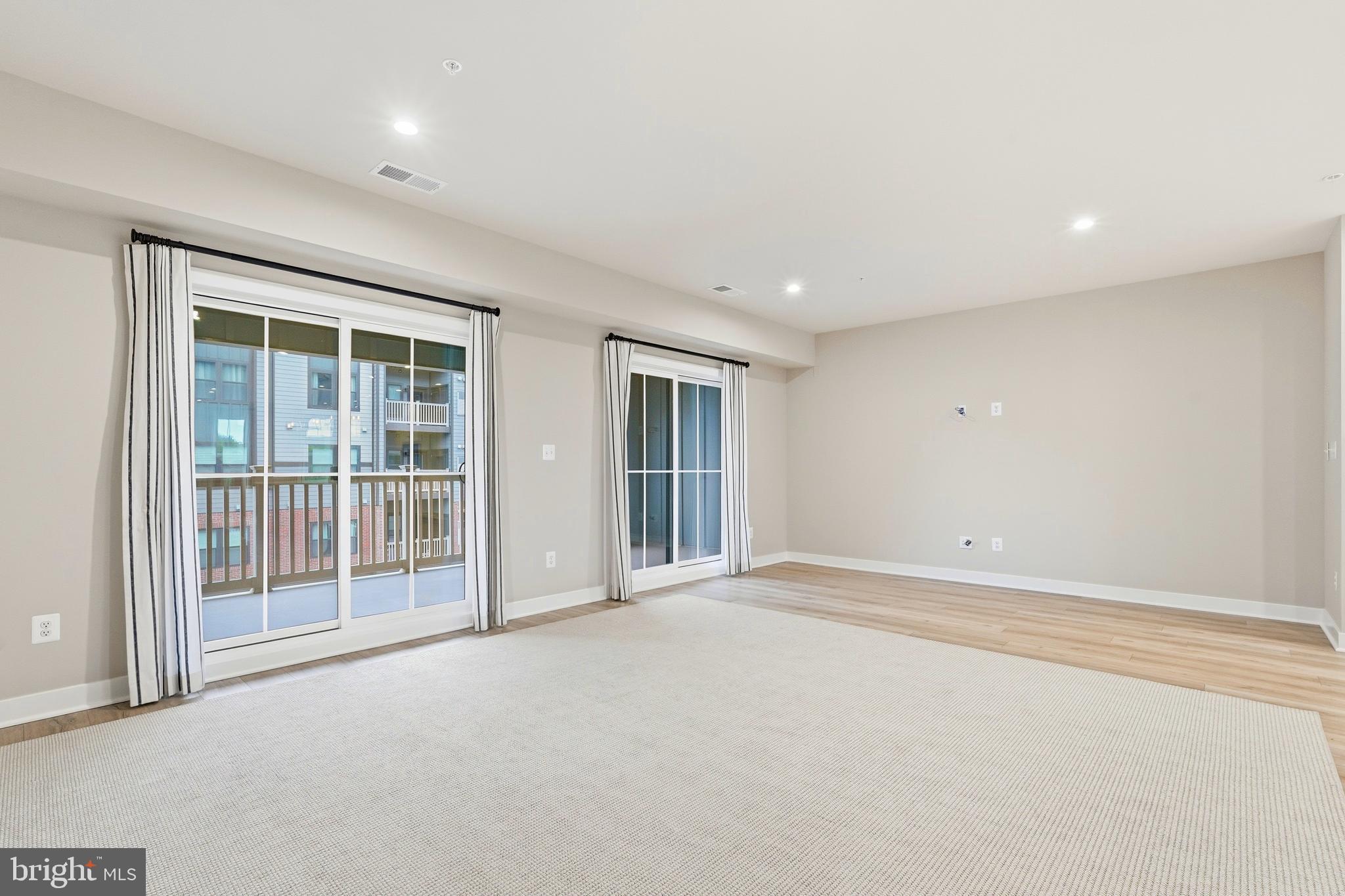 14538 George Carter Way, Unit 287 Chantilly, VA 20151 - Photo 26 of 87