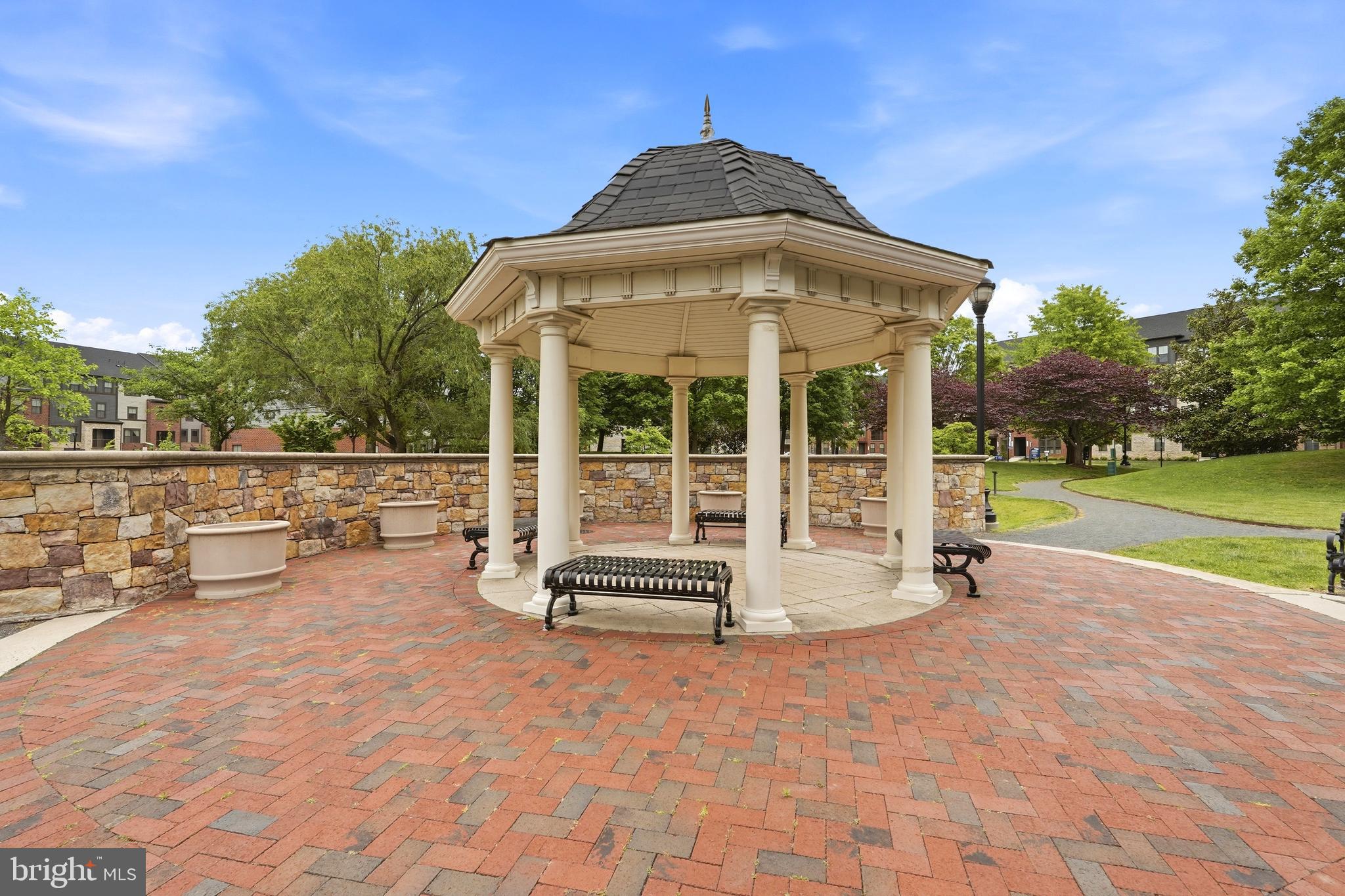14538 George Carter Way, Unit 287 Chantilly, VA 20151 - Photo 80 of 87 a view of a house with backyard porch and sitting area
