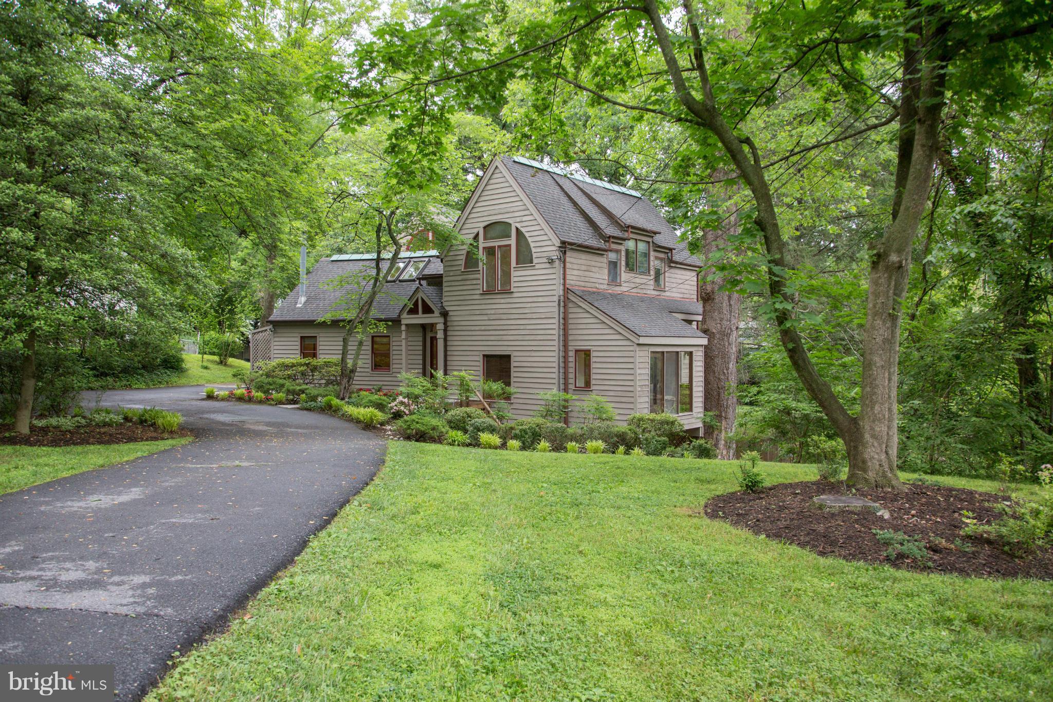 6523 Persimmon Tree Road Cabin John, MD 20818 - Photo 23 of 30 Exterior (General)