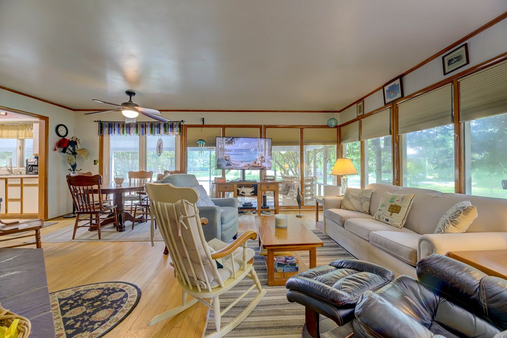 5290 Lakeview Road Chincoteague Island, VA 23336 - Photo 13 of 54