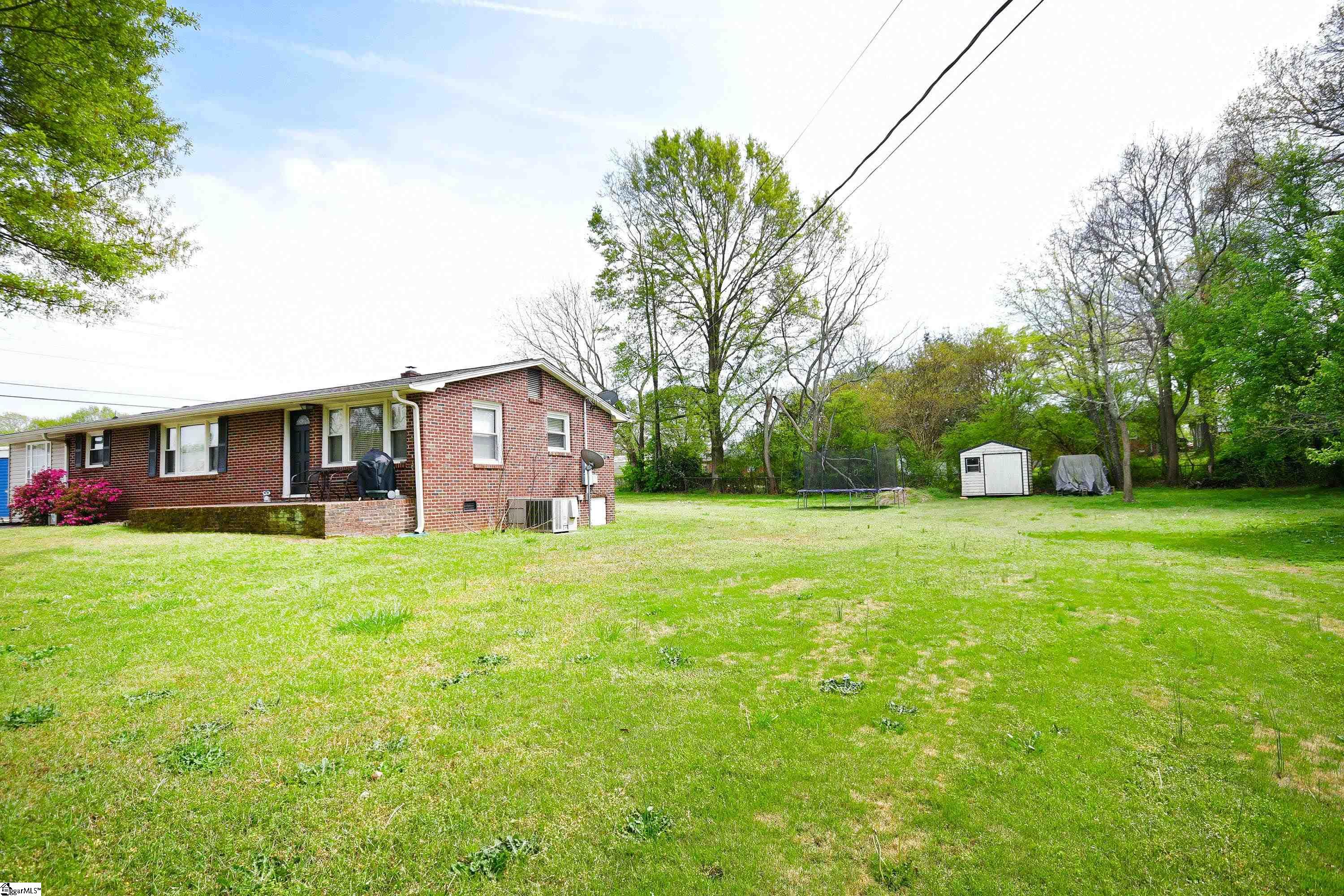 104 Banner Street Mauldin, SC 29662 - Photo 3 of 30 Gallery Image 3