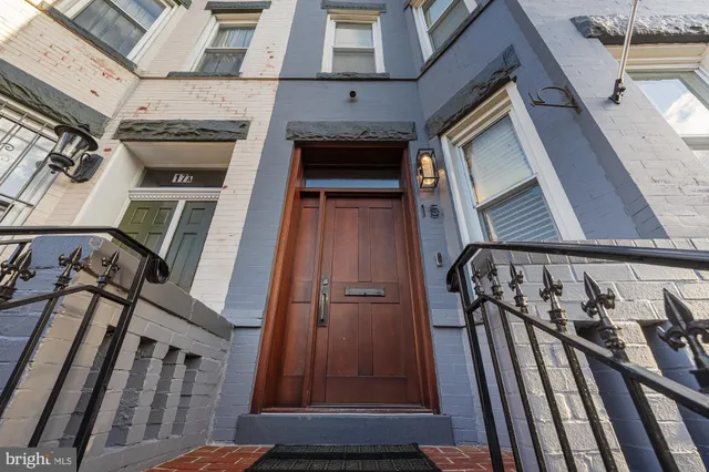 $699,000 | 15 Seaton Place Northeast, Unit 2, Washington, DC 20002