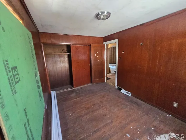 $29,900 | 8834 Tyrell Drive, St. Louis, MO 63136