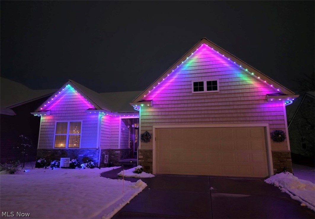 109 West Spring Drive Elyria, OH 44035 - Photo 42 of 46 Front of home with lights