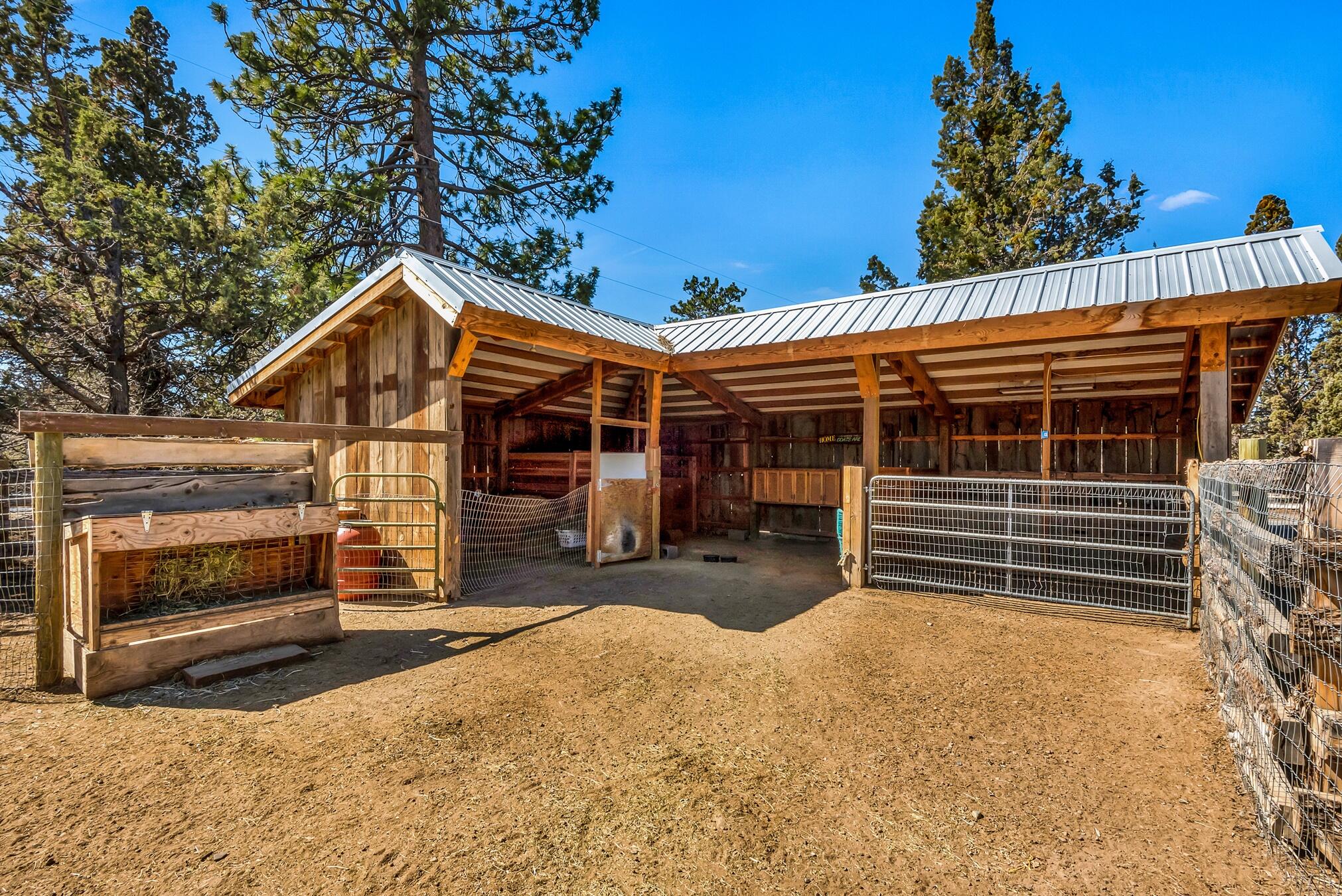 64788 Collins Road Bend, OR 97703 - Photo 45 of 49 45