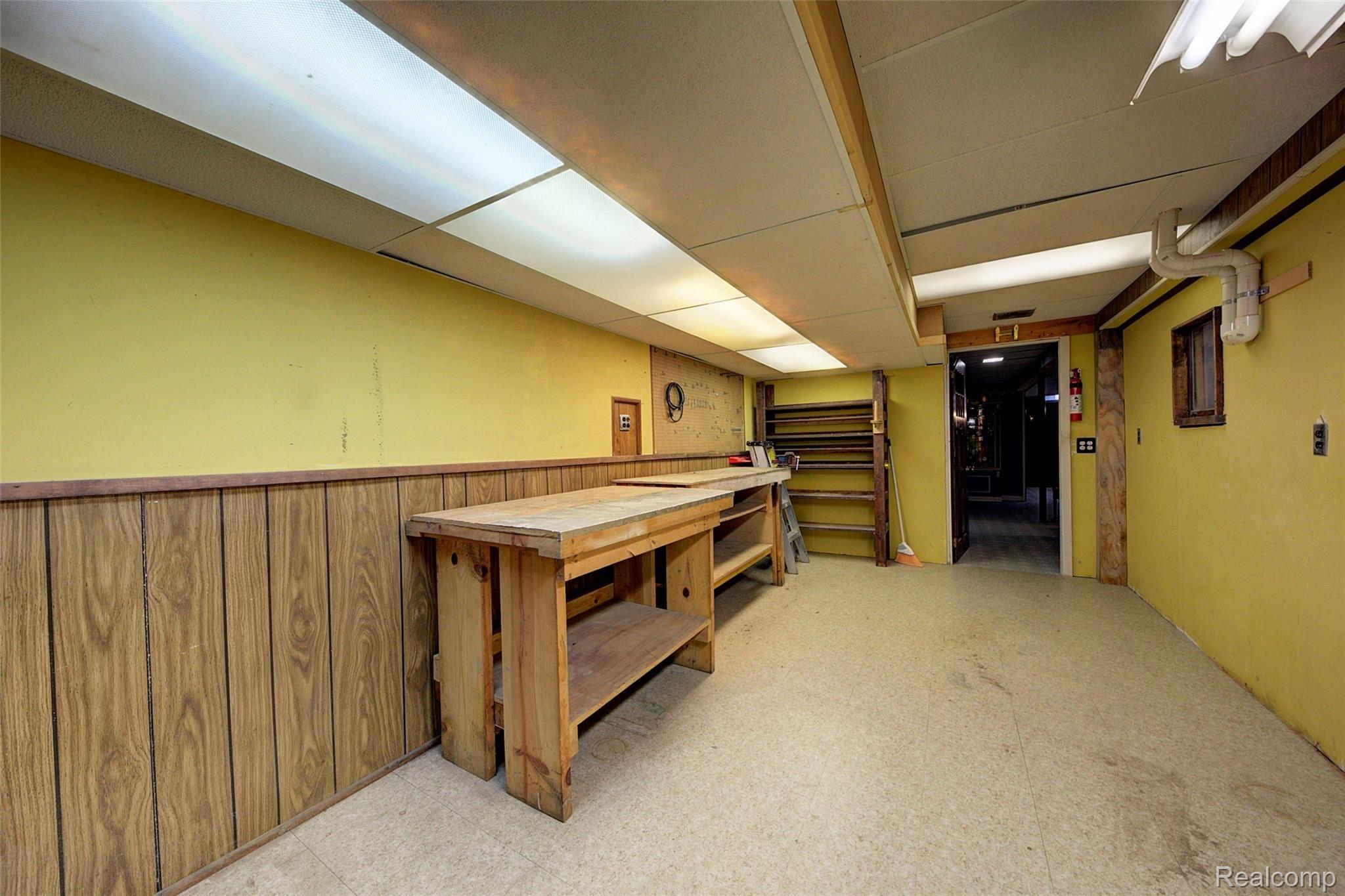 3292 Napier Road Canton, MI 48187 - Photo 46 of 80 4H8A9615_6_7.jpg