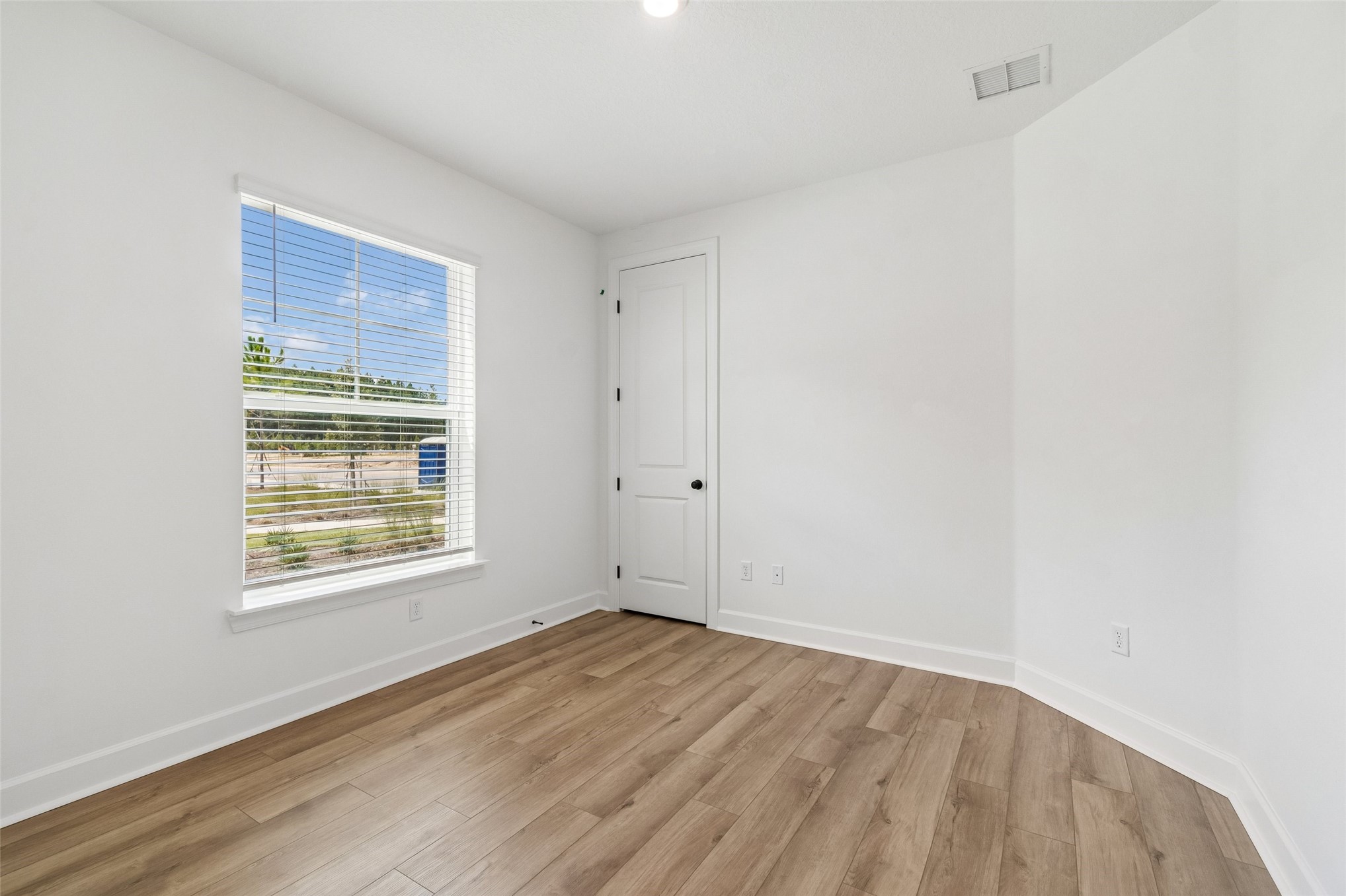 688 Windchime Street Yulee, FL 32097 - Photo 20 of 28 Gallery Image 20