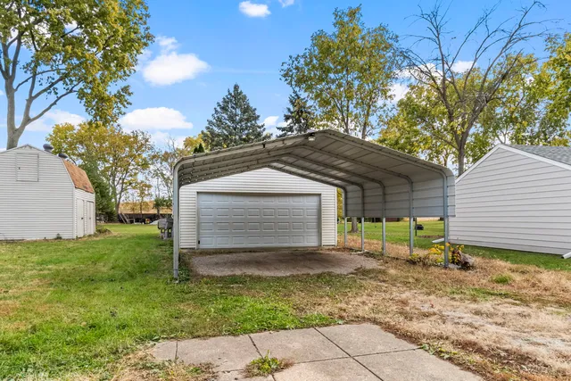 $184,000 | 25055 South Center Street, Channahon, IL 60410