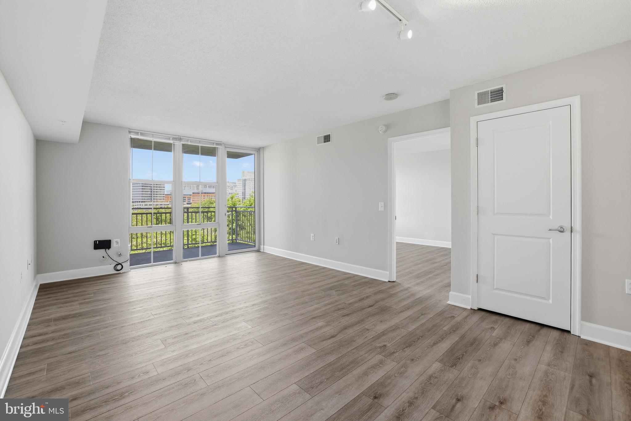 11800 Sunset Hills Road, Unit 910 Reston, VA 20190 - Photo 12 of 46