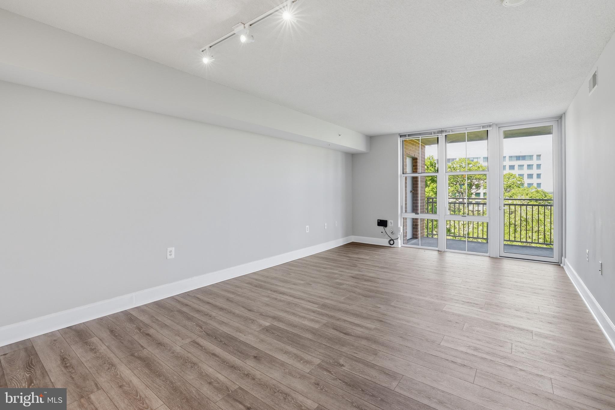 11800 Sunset Hills Road, Unit 910 Reston, VA 20190 - Photo 10 of 46 All new LVP and Paint (2026)