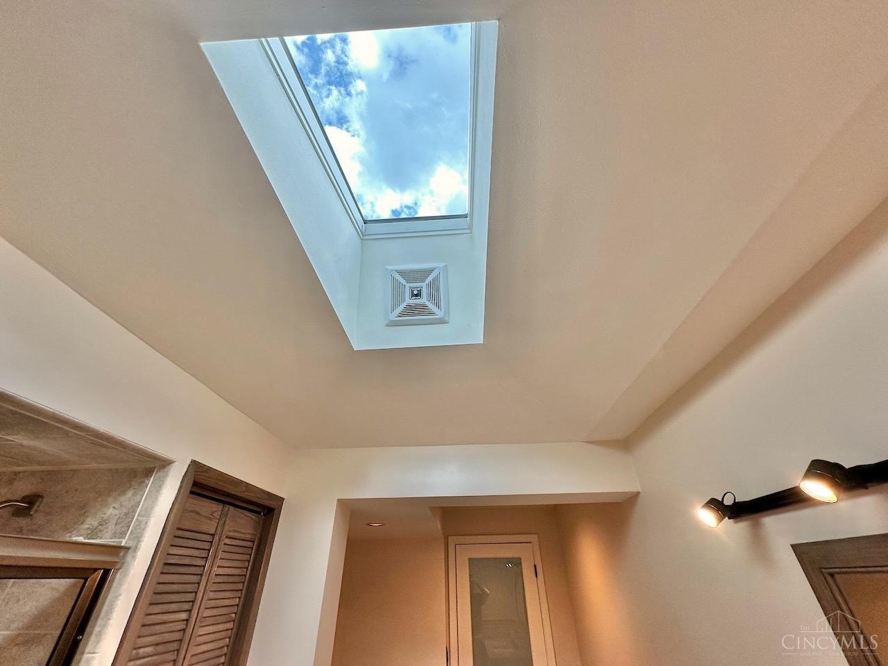 7877 State Road Cincinnati, OH 45255 - Photo 28 of 54 First floor full bath skylight