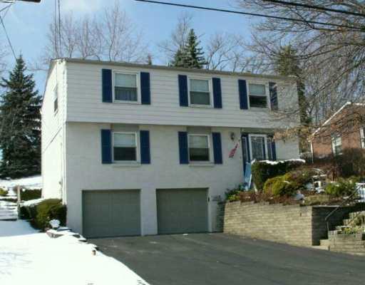 288 Foxcroft Road Pittsburgh, PA 15220 - Photo 1 of 8 Exterior Front.