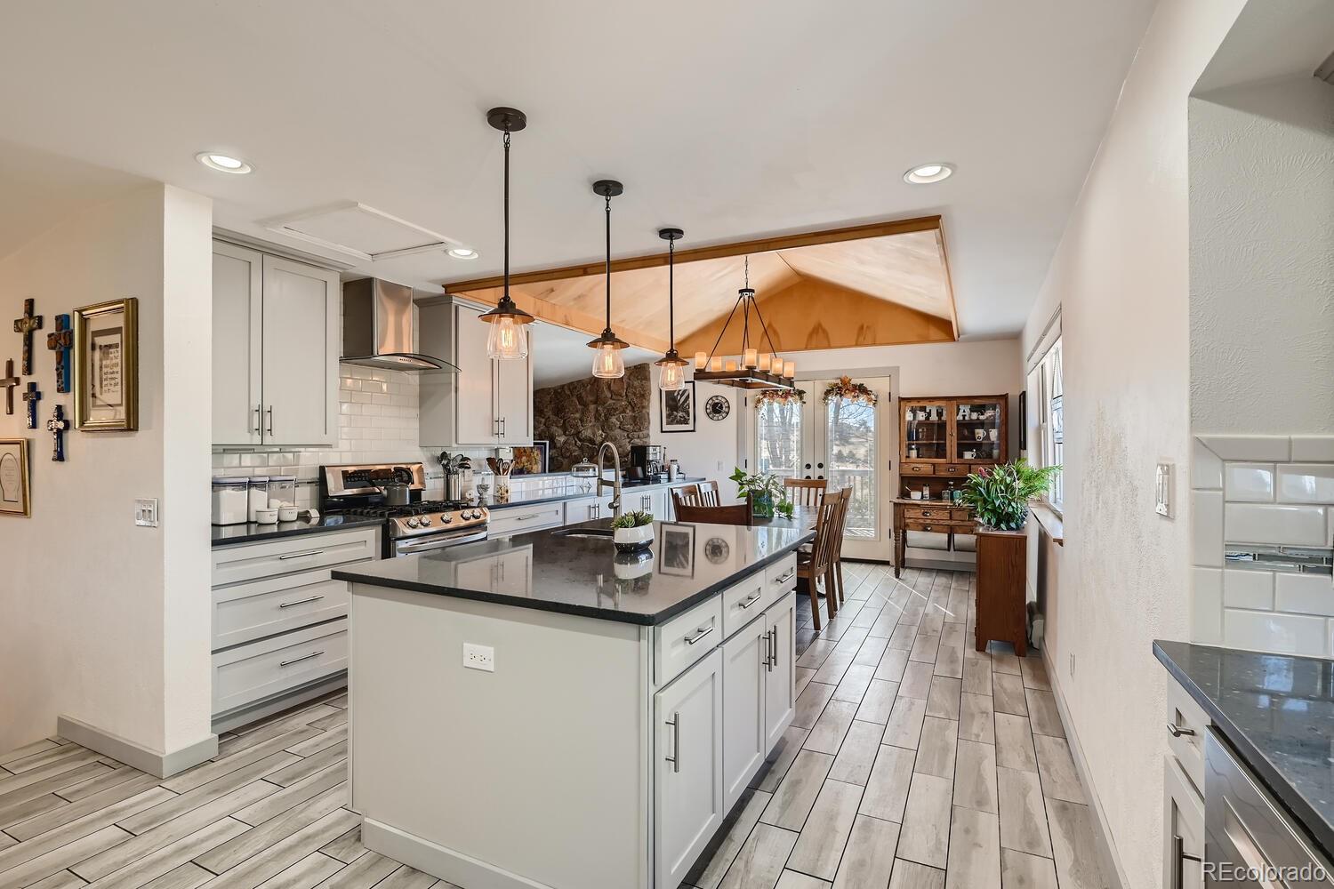 10871 Spring Creek Road Parker, CO 80138 - Photo 5 of 38 Gallery Image 5