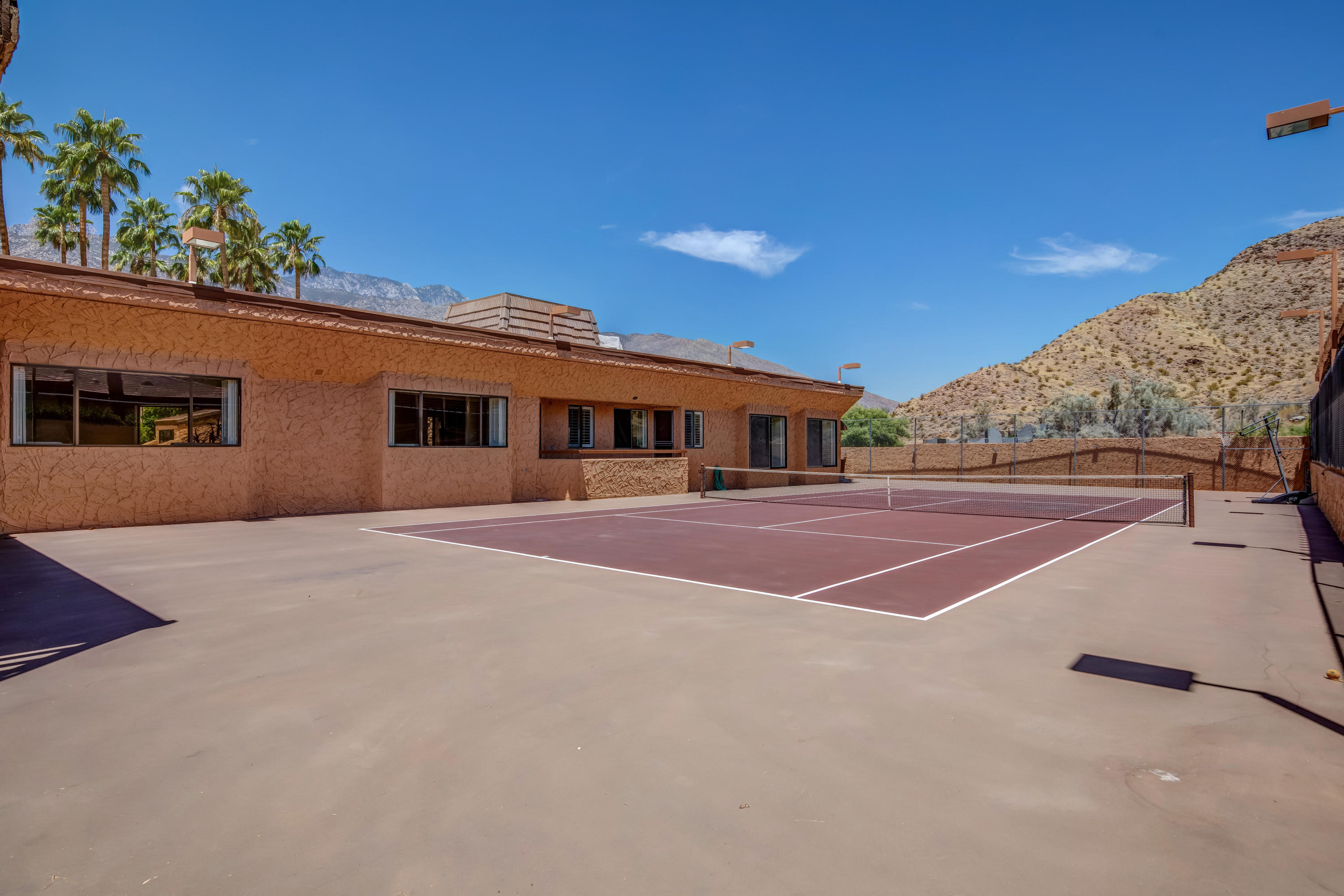 1650 Ridgemore Drive Palm Springs, CA 92264 - Photo 37 of 69 a view of a house with a street
