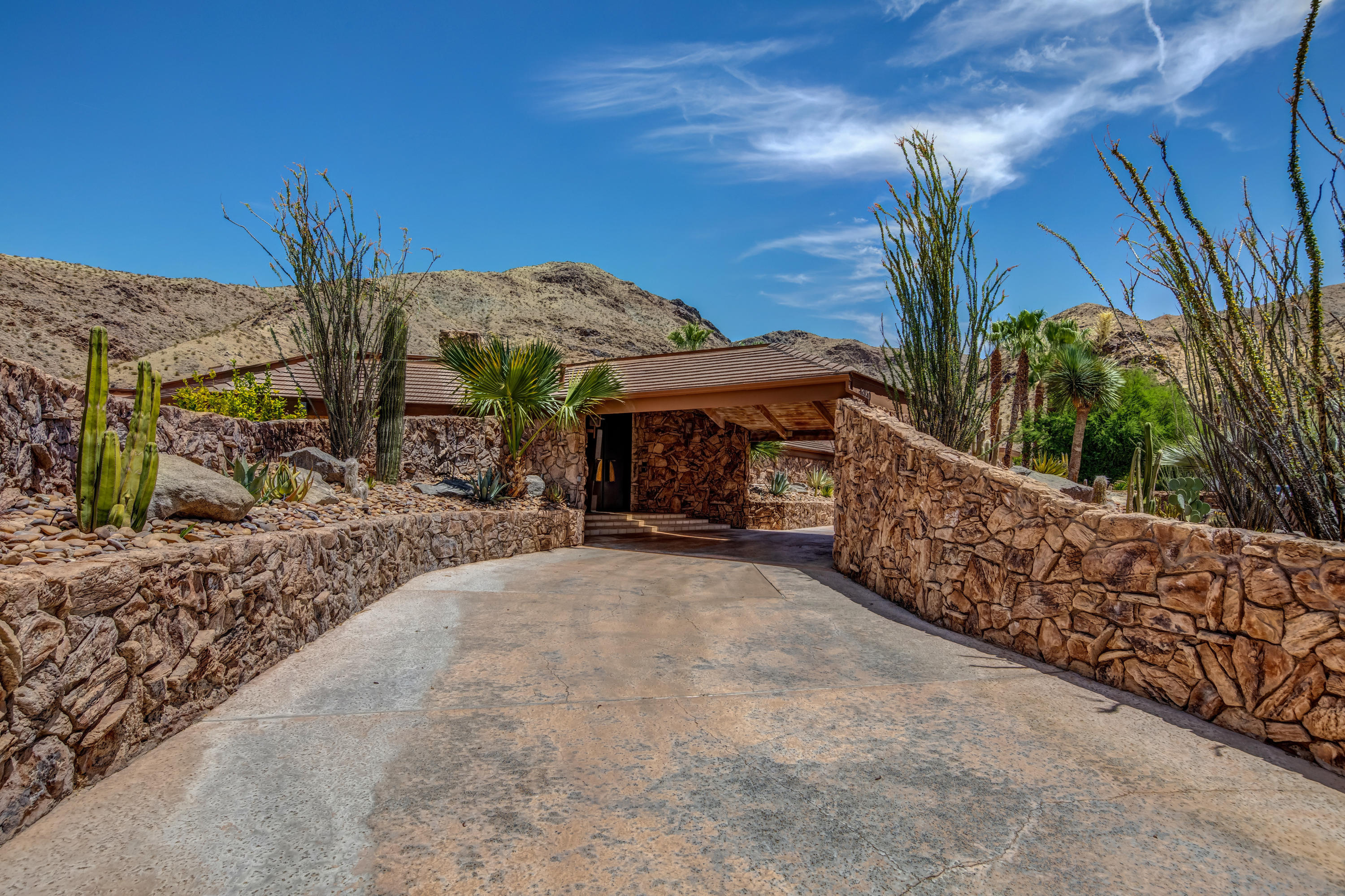 1650 Ridgemore Drive Palm Springs, CA 92264 - Photo 6 of 69 5.2