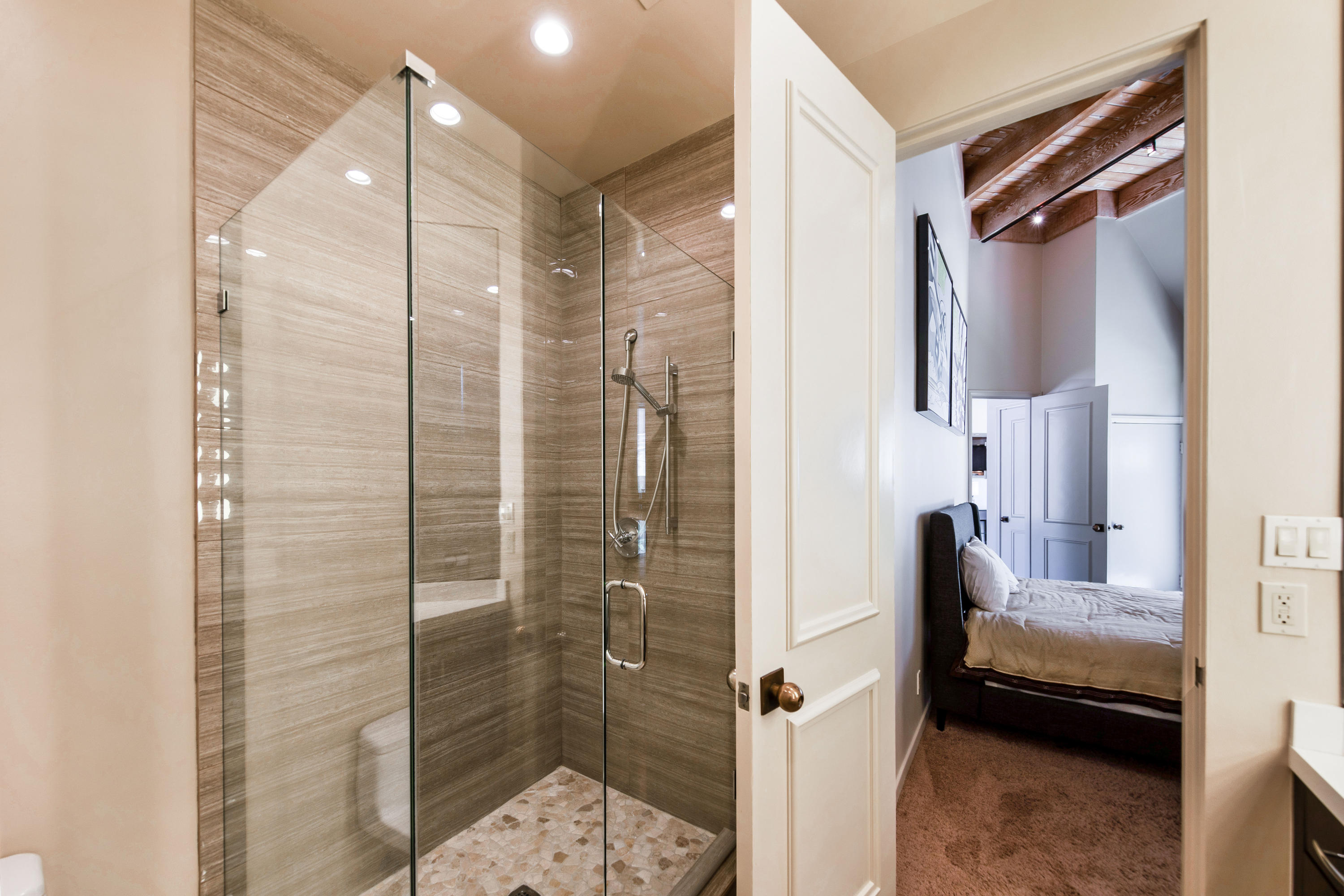 1650 Ridgemore Drive Palm Springs, CA 92264 - Photo 57 of 69 a en suite bathroom with a shower and a sink