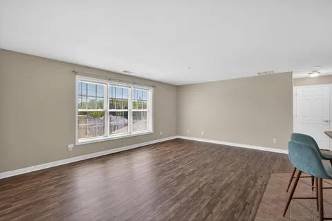 $299,000 | 428 Lafayette Road, Unit 403, Hampton, NH 03842