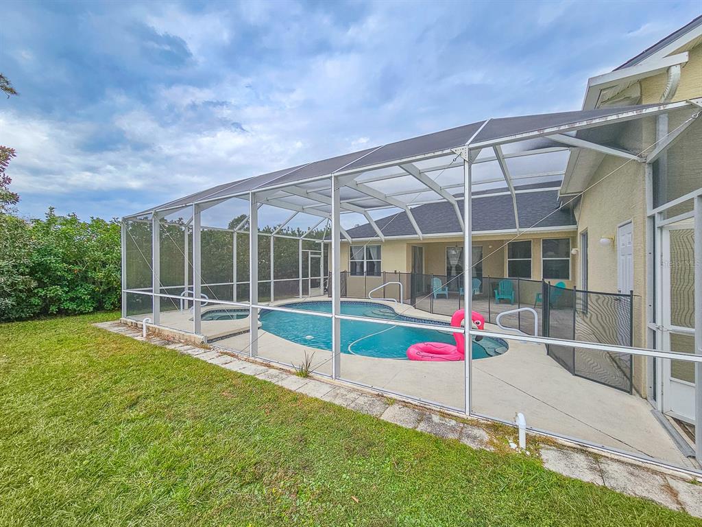 18 Squirrel Place Palm Coast, FL 32164 - Photo 12 of 39