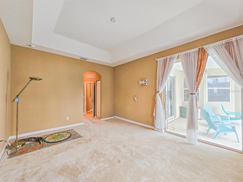 18 Squirrel Place Palm Coast, FL 32164 - Photo 8 of 39