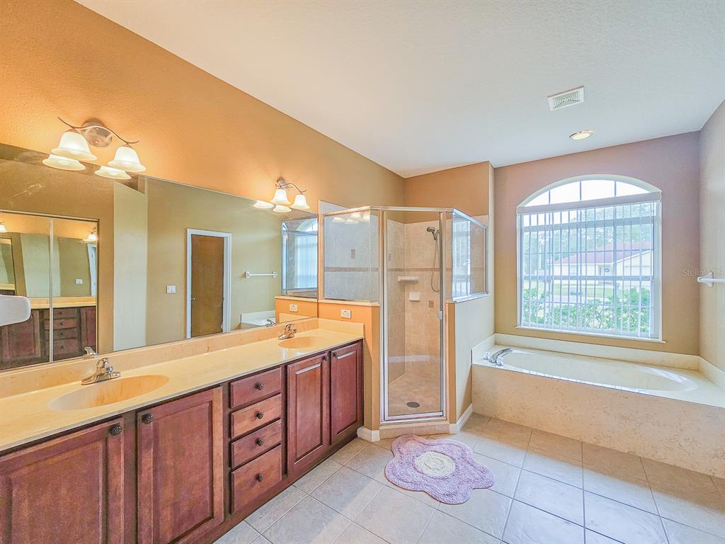 18 Squirrel Place Palm Coast, FL 32164 - Photo 9 of 39