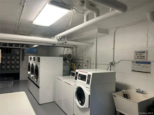 $329,000 | 400 Merrick Road, Unit 5A, Rockville Centre, NY 11570